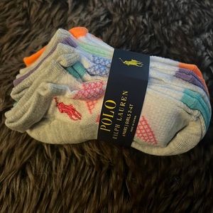 NWT 6 pair toddler socks